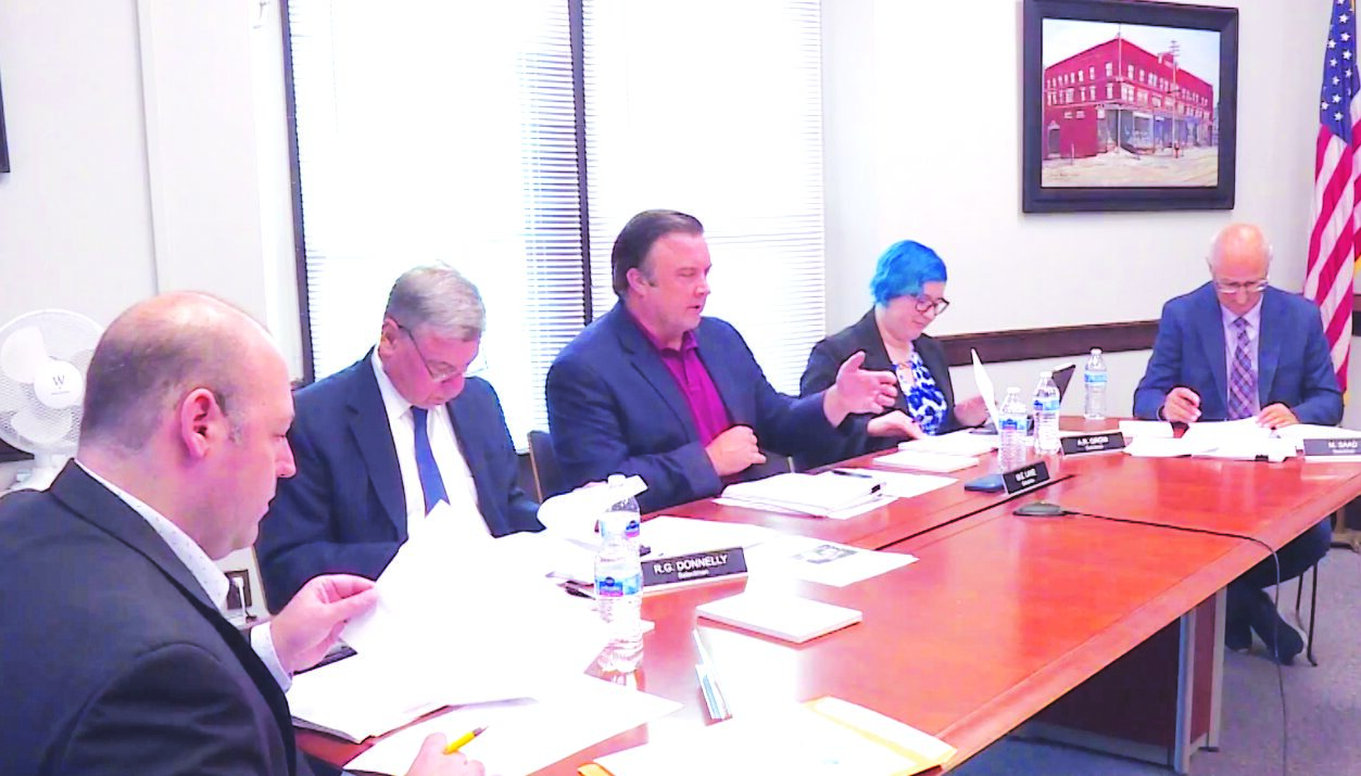 Board of Selectmen talk hospital, sewer outflow and roads