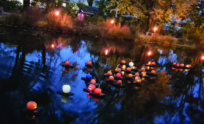 Pumpkin Float gets hundreds dancing and eating s'mores